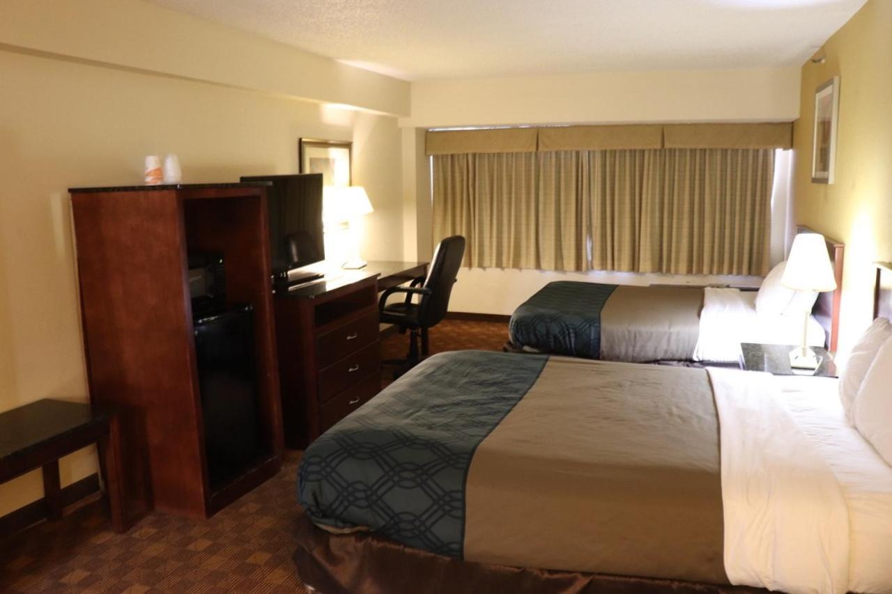 Rodeway Inn Сандстън Екстериор снимка