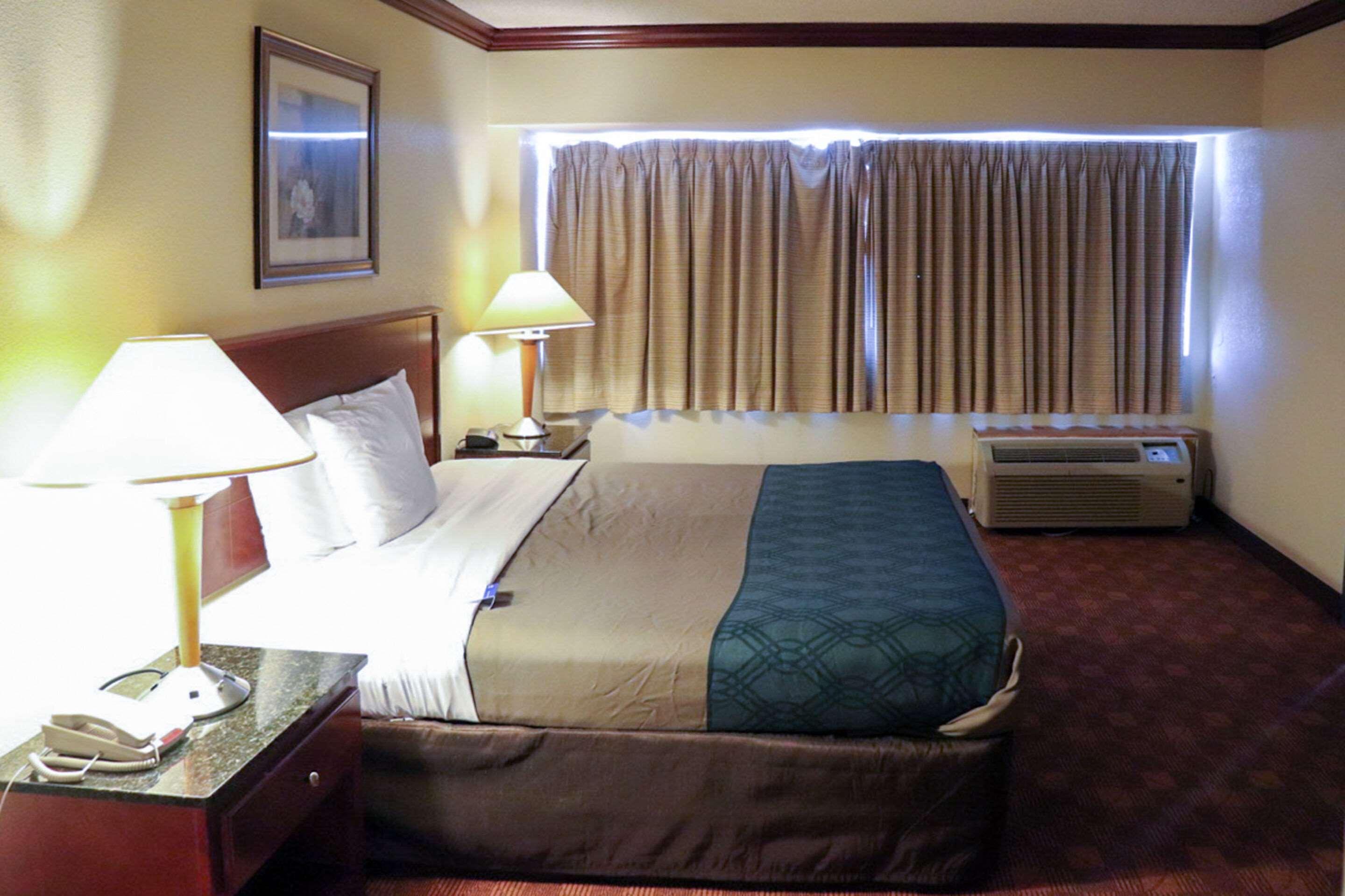 Rodeway Inn Сандстън Екстериор снимка