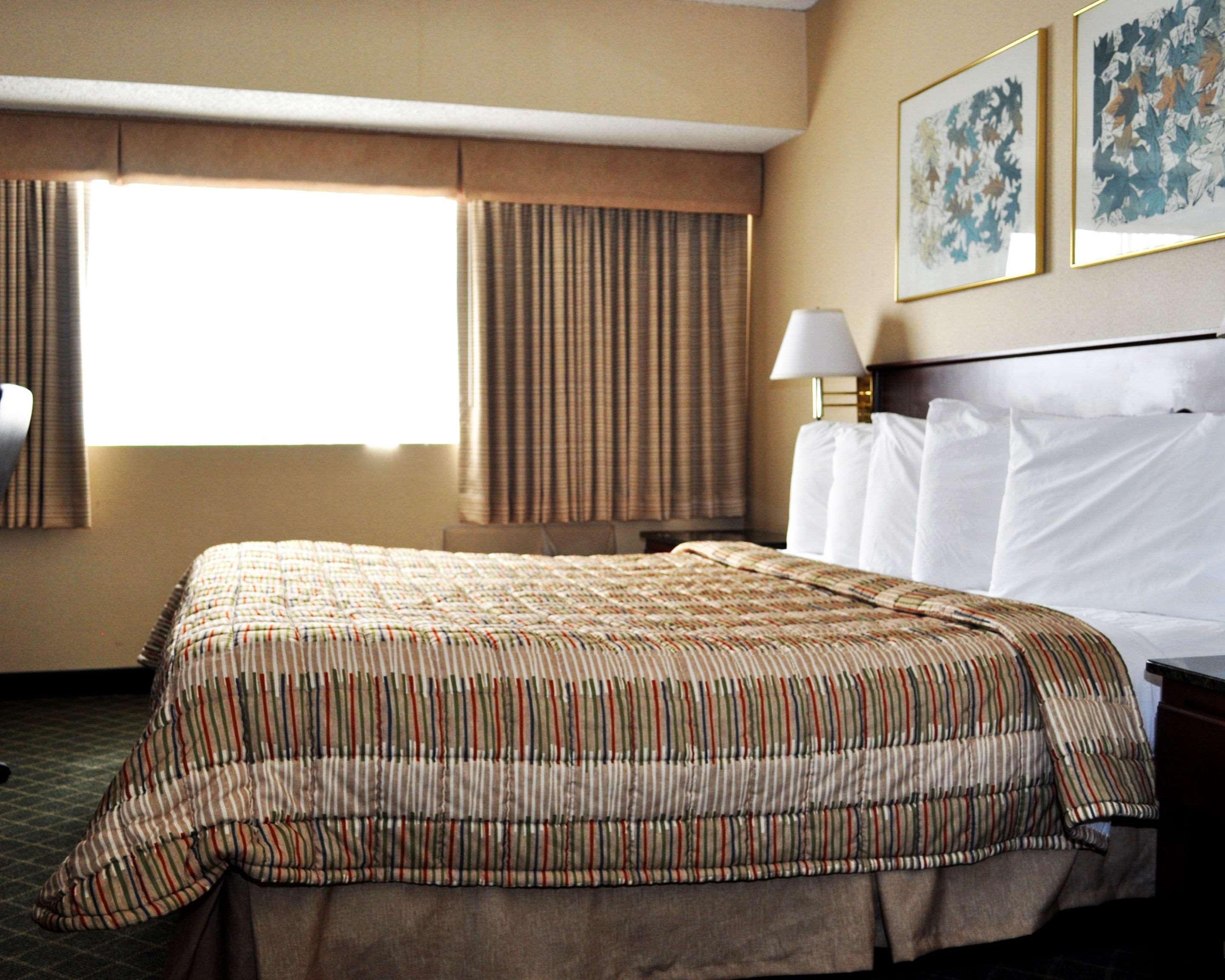 Rodeway Inn Сандстън Екстериор снимка