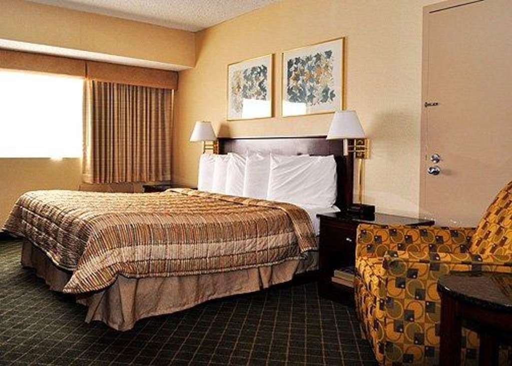 Rodeway Inn Сандстън Стая снимка