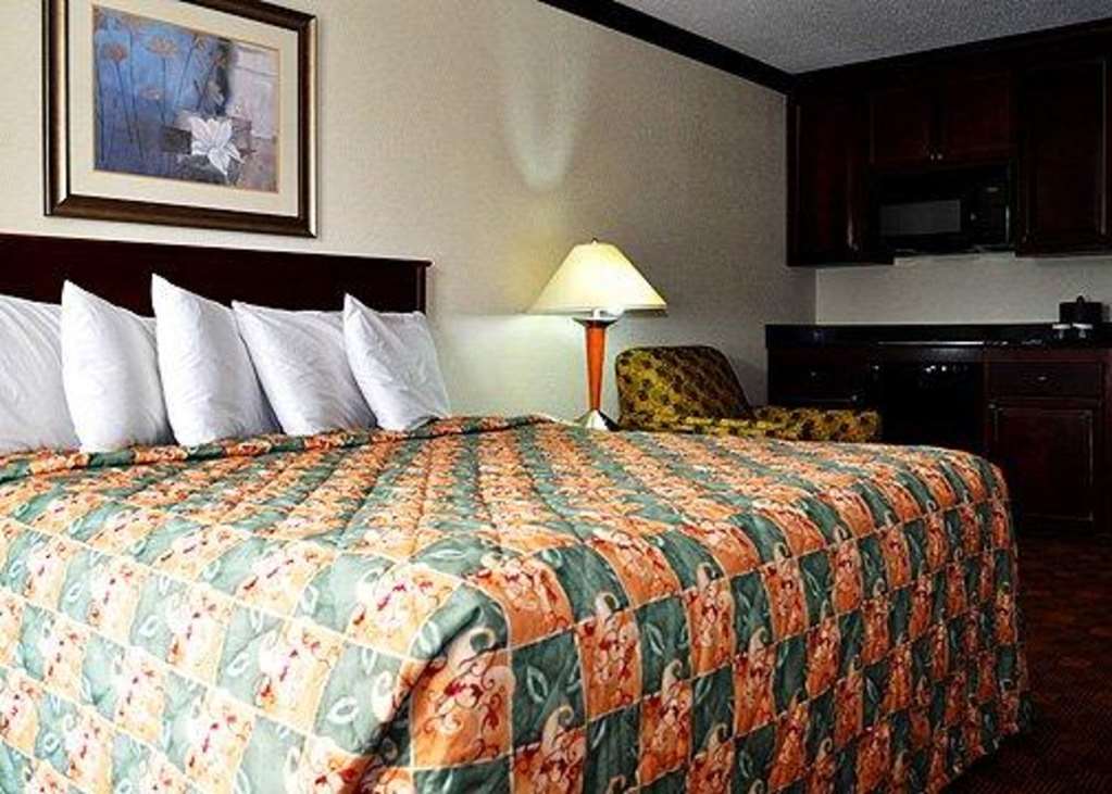 Rodeway Inn Сандстън Стая снимка