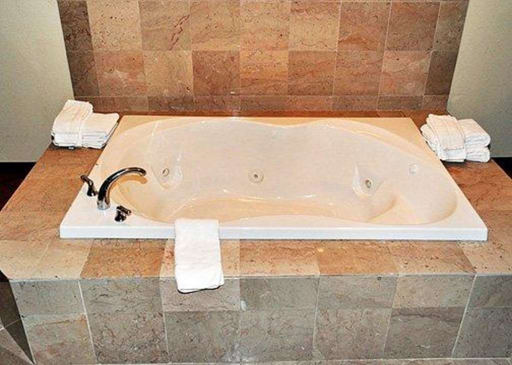 Rodeway Inn Сандстън Стая снимка